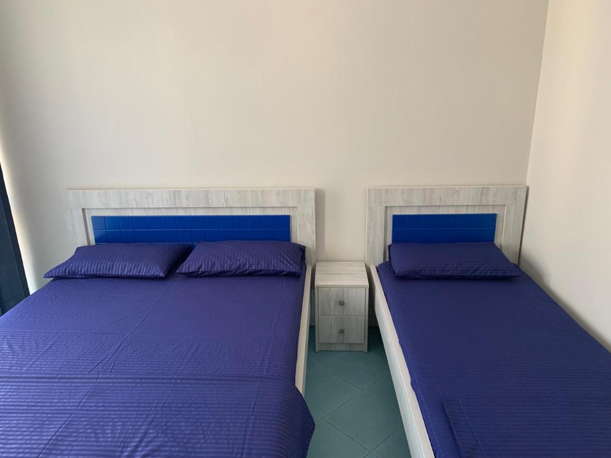 Apartament Eri 4 *