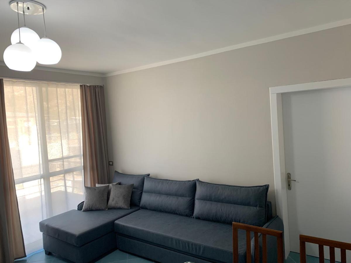Apartament Eri 4