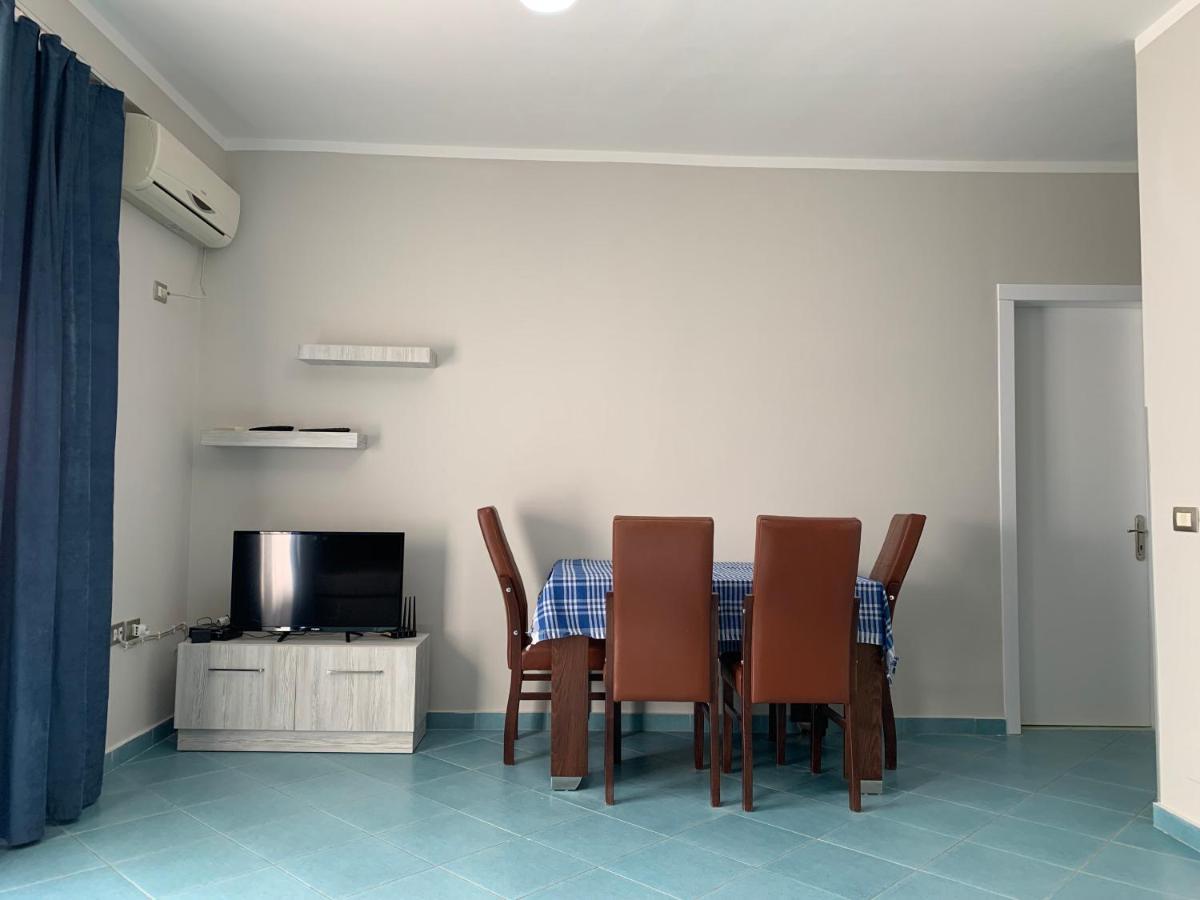 Eri 4 Apartament *